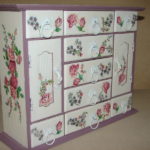 Комод. Автор: Ганна Шпілька. 2011